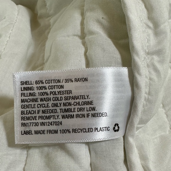 UNIVERSAL THREAD - TARGET Women’s Quilted Checked Button Up Jacket Size Medium - Picture 12 of 12